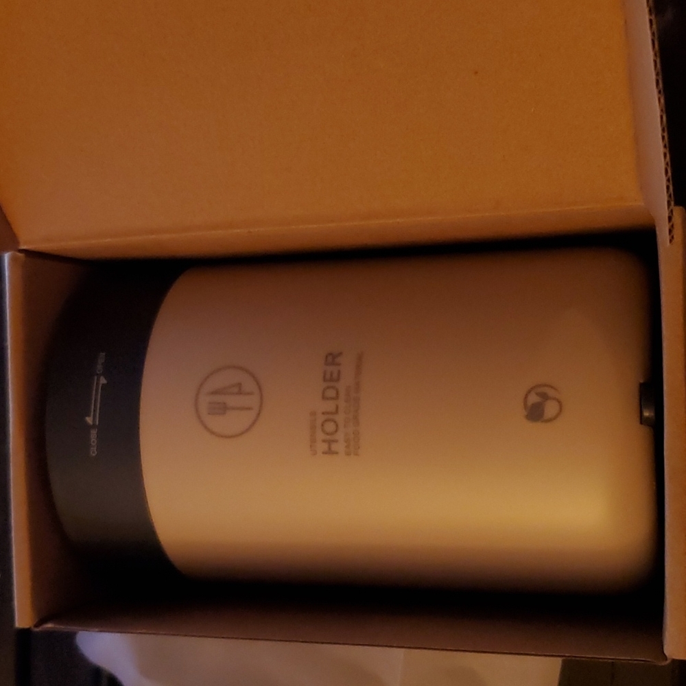 Kitchen utensil holder NIB